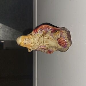 Mother with child figurine